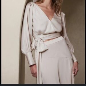 NWT Banana Republic V Neck Cream Wrap Blouse 2